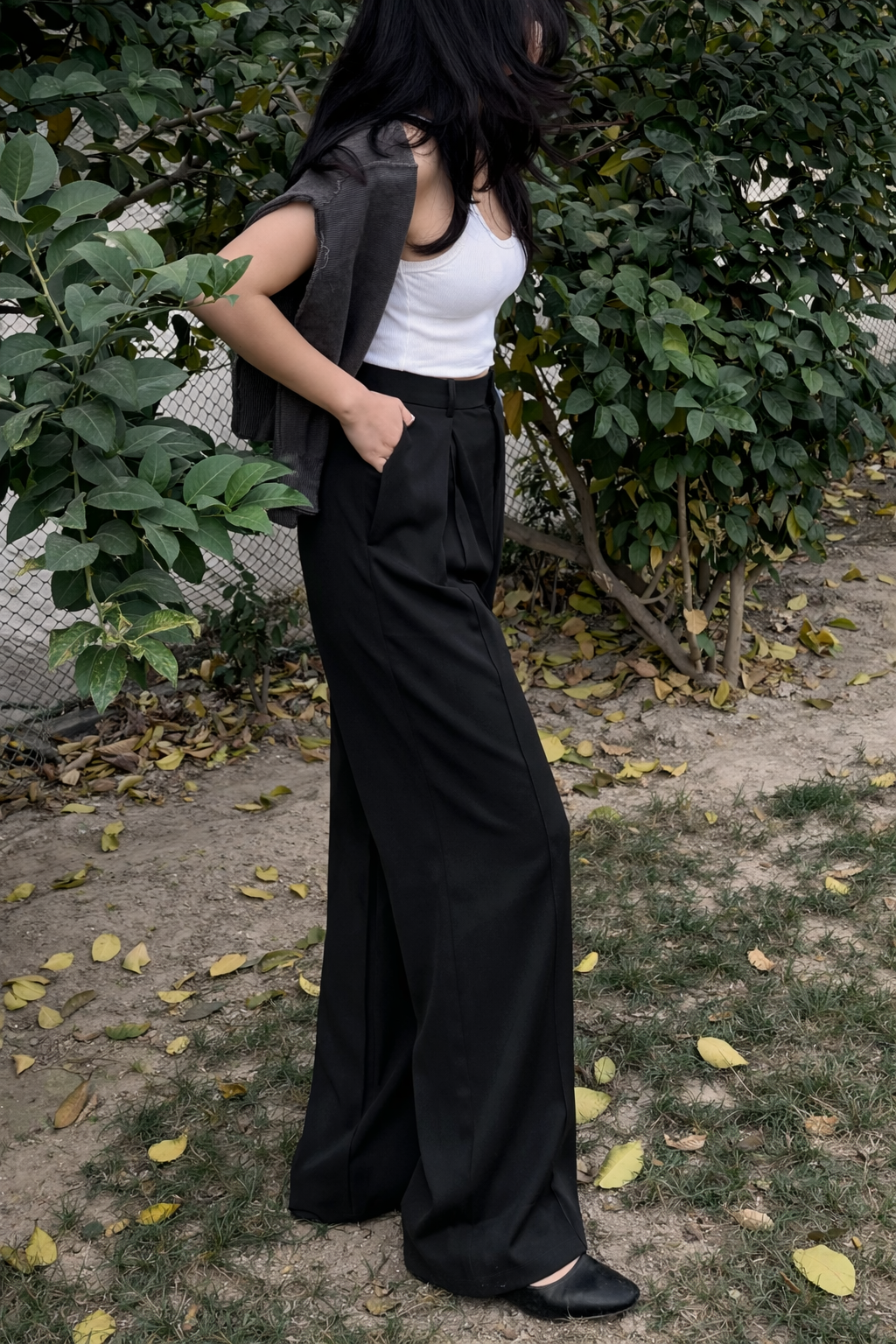 Black V Plate Korean Pants