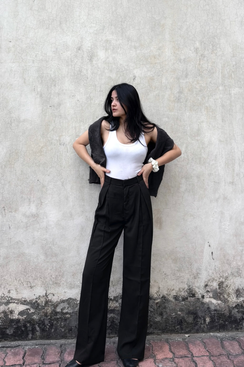Black V Plate Korean Pants